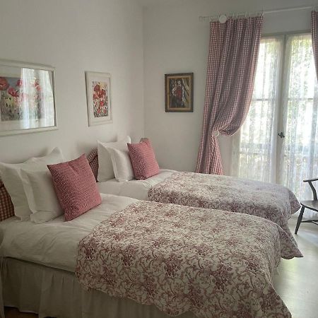 Вілла 3 Rue Du Moulin Camon  Екстер'єр фото